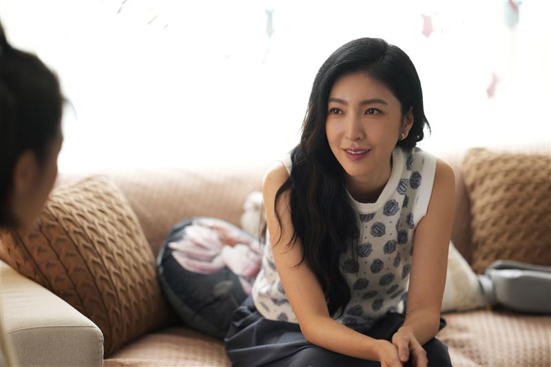 《看看你有多愛我》「網紅媽媽」楊謹華自導自演策劃一場「女兒綁架案」，原為了炒作話題聲量，未料過程狀況百出，劇情即將出現反轉。（圖／晴天影像提供）