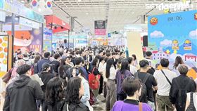 台北旅展現場人潮。（圖／記者李育道攝影）