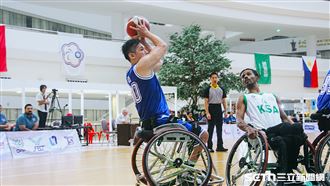 呂駿逸18分準大三元！台灣輪籃首勝開胡了