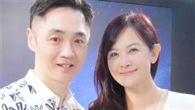 58歲宋逸民曬出近30年前與陳維齡合照，藝人夫妻從舞台到講台。（圖／藝起發光提供）