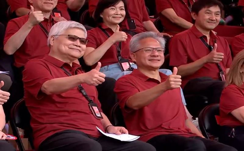 台積電董事長魏哲家和輝達執行長黃仁勳共通參加「台積電運動會」（圖／三立新聞）