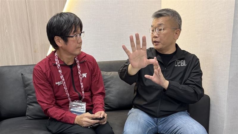 蔡其昌會樂天亞太CEO 反應二軍食宿問題