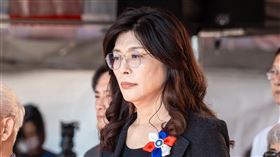 鄭麗文神色凝重參加秋祭活動。（圖／翻攝自鄭麗文臉書）