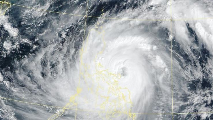 穿心颱鳳凰登陸點北修!全台搖滾風雨時程