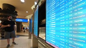 美國航空公司今天再次取消逾1000架次航班。（圖／美聯社／達志影像）