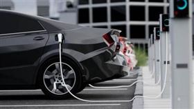 【一文看懂】稀土是什麼？美國中國為何為稀土較勁？稀土概念股有哪些電動車軍事軍機（示意圖／翻攝自PIXABAY）