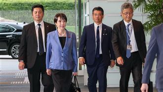 當首相沒專屬設計師！高市DIY剪染搞砸