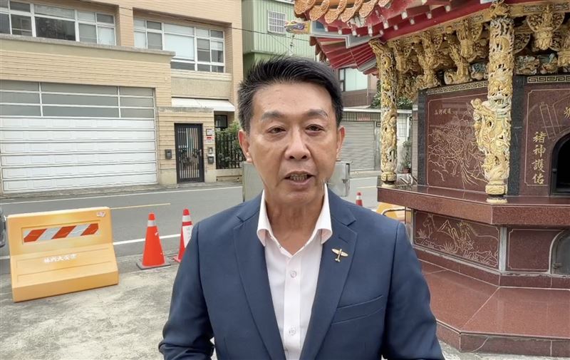 對於陳其邁稱「不要把許智傑當作塑膠」，許智傑表示，謝謝肯定，這兩個月會繼續衝刺。（圖／許智傑辦公室提供）