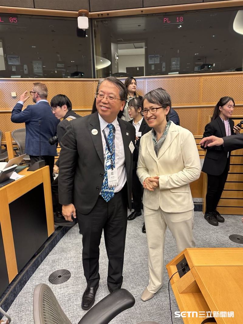 Hello Taiwan執行長江明信也獲邀出席這場IPAC歐洲高峰會，他表示，讓自己非常感動的是，副總統蕭美琴看到他時，特地走過來致意，並感謝他為外交的努力，特別是8月在台北舉辦的IPAC在台灣的官方歡迎晚宴，「她貴為國家副元首，但一點架子也沒有，連小事情都記得很清楚，還特地過來跟我道謝，讓我滿訝異的。」（圖／受訪者提供）