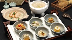 故宮晶華「大宋風華雅宴」以六道開胃前菜揭開序幕，道道有著豐富的歷史背景，從宮廷御膳到庶民佳餚，重現宋代的多元飲食文化。（圖／飯店旅宿業者提供）