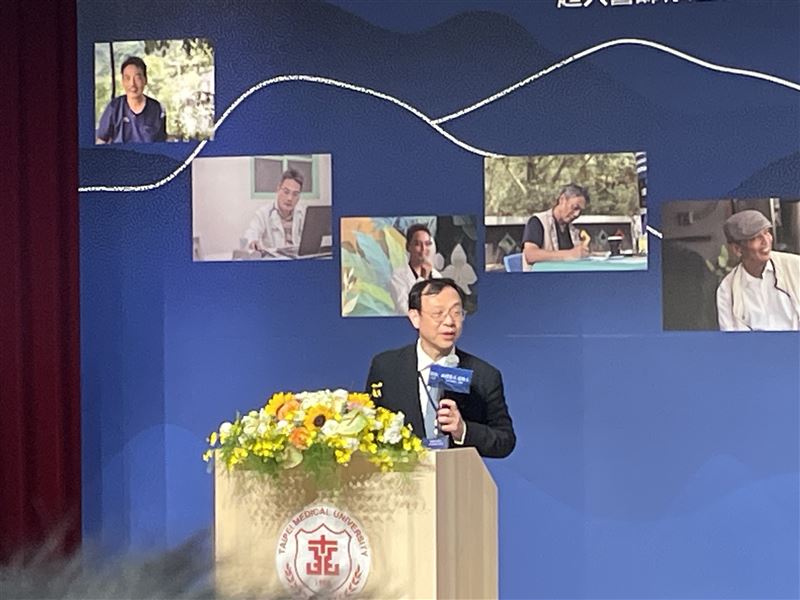 衛福部長石崇良今表示，衛福部對徐超斌醫師獻上最深的謝意，也會持續增進南迴醫療可近性。(圖/記者施春美拍攝)