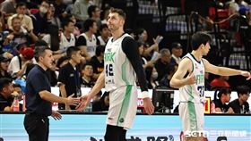 PLG例行賽，洋基工程不敵富邦勇士，吞下隊史首敗。（圖／記者劉彥池攝影）