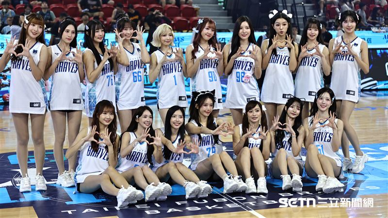 Fubon Angels和練習生合影。（圖／記者劉彥池攝影）