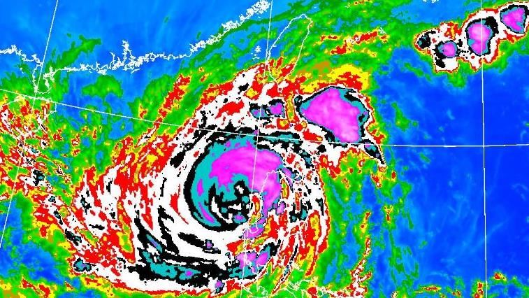 鳳凰共伴發威6地恐成災!一圖看風雨時程