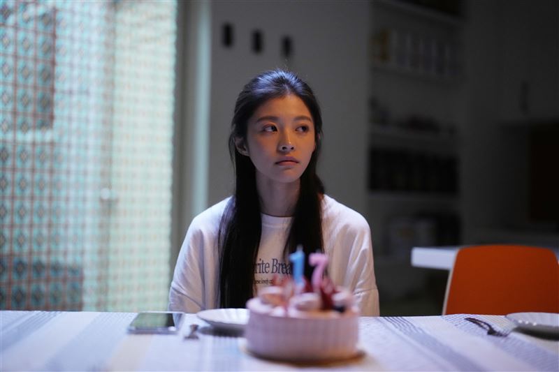 詹子萱飾演內向害羞的雙胞派妹妹。（圖／ Hami Video提供）