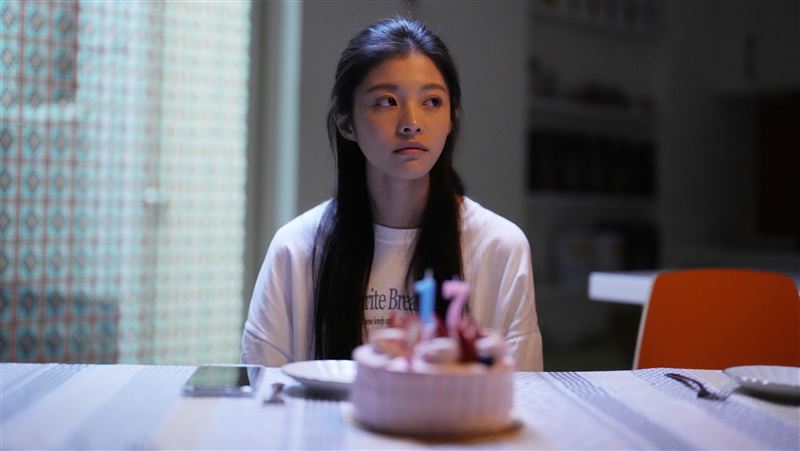 詹子萱拍片力挺雙胞胎姊　楊謹華暖舉曝光