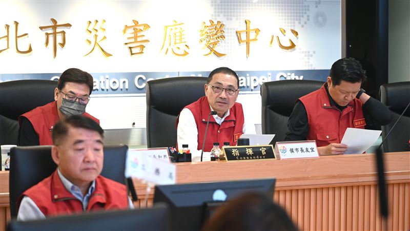 鳳凰颱風勢洶洶！侯友宜：明天白天最劇烈