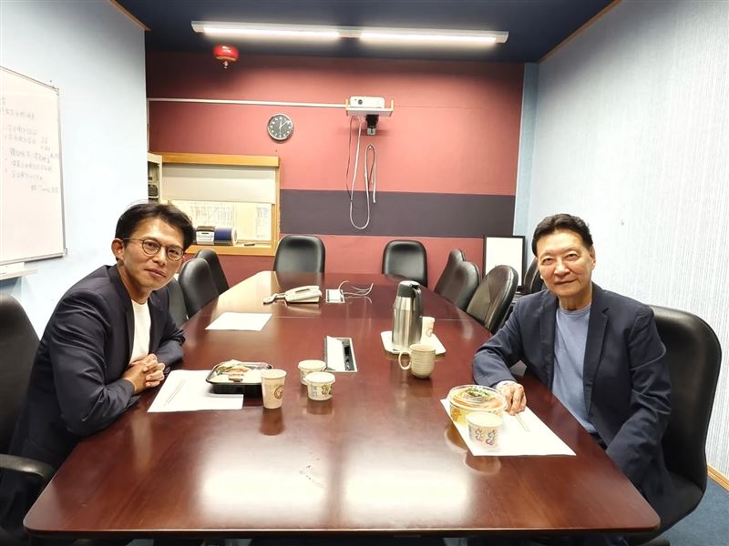 趙少康與黃國昌便當會。（圖／翻攝自趙少康臉書）