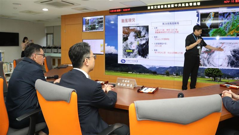 鳳凰颱風逼近 交通部全面進入防颱備戰