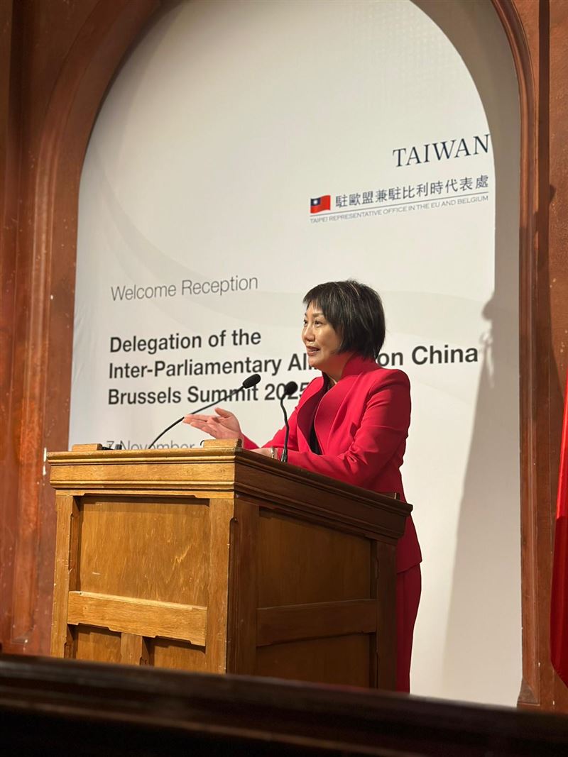 蕭美琴副總統7日應邀赴歐洲出席「對中政策跨國議會聯盟」發表演說，立委范雲揭成功關鍵，國際友人與我國外交團隊聯手，成功抵抗中共的壓力。（圖／范雲辦公室提供）