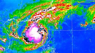 鳳凰變壯撲台！2地紫爆豪雨最猛時段曝