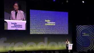 蔡英文：威權者用民主削弱人民對政府信任