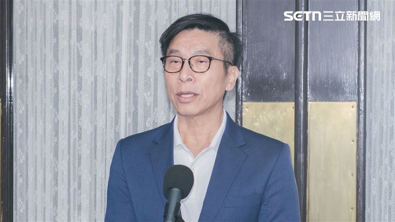 王世堅讚蔣95%連任!綠:他一向語出驚人