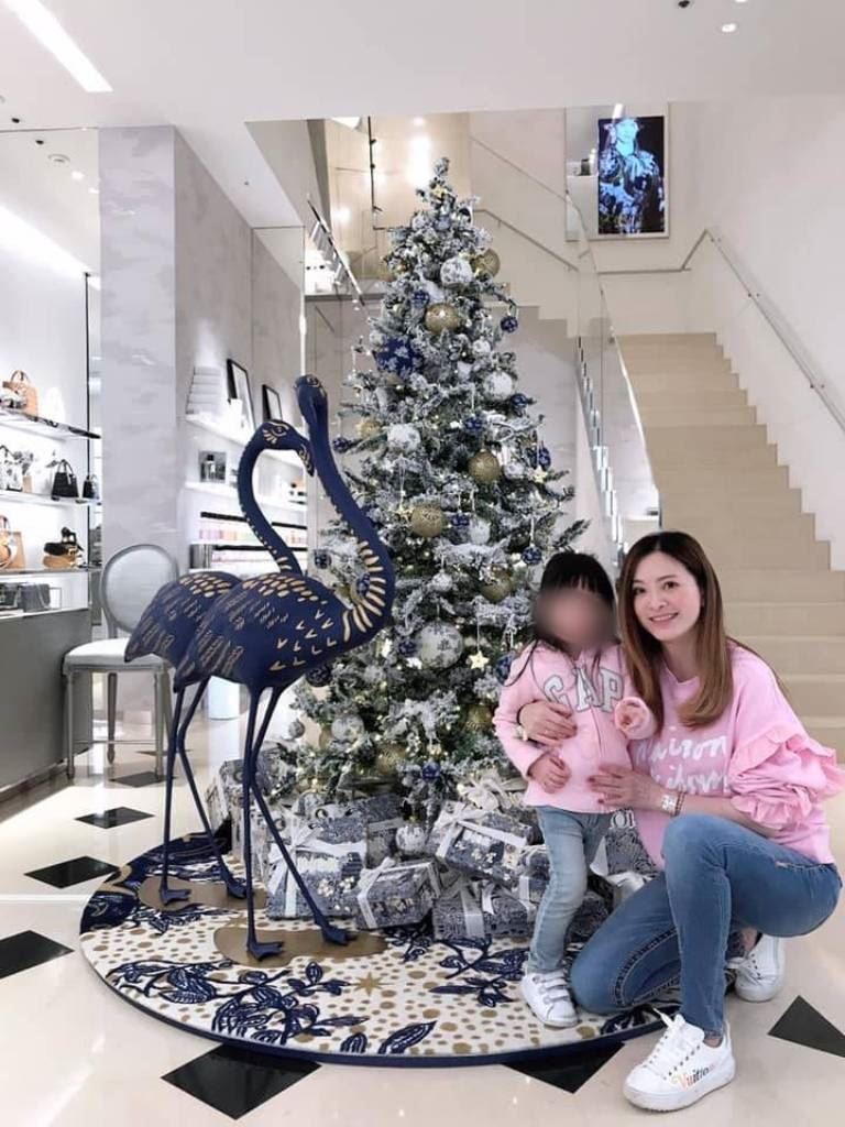 世人忘不了劉真！她曾曝光與辛龍疼女兒往事、也為親愛女讀詩催淚。（圖／翻攝自劉真臉書）