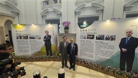 2025總統科學獎揭曉，賴清德11/11頒獎。梁賡義以縱貫研究方法奠定生統與流病分析基石；葉均蔚首創高熵合金與四大效應，帶動專利與產業化。兩位院士以學術×應用雙軌推進，讓台灣科研更國際。（圖／記者師瑞德攝影）