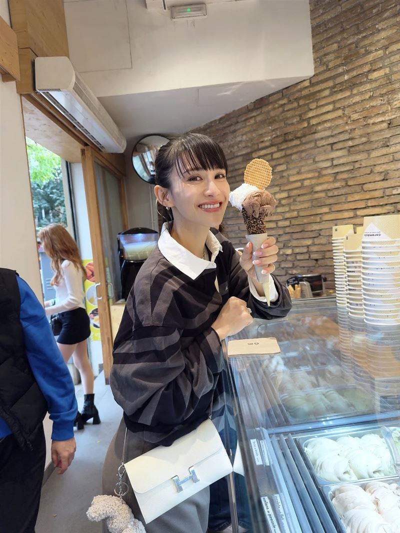 日本電音女團「Perfume」9月宣布休團，成員西脇綾香今宣布閃婚喜訊。（圖／翻攝自西脇綾香IG）