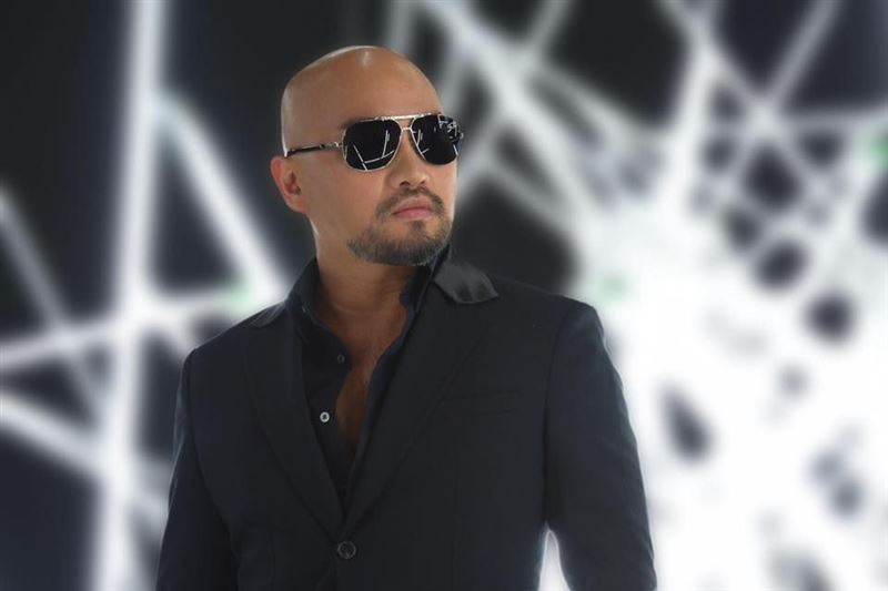 辛龍宣布重返歌壇，走出愛妻劉真逝世之痛。（圖／翻攝自臉書）