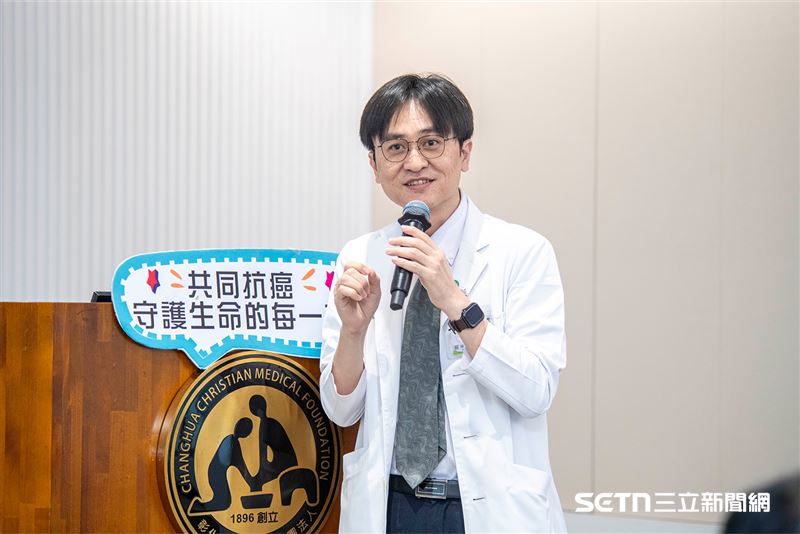 胸腔內科主任林聖皓提醒，符合肺癌家族史或重度吸菸者可接受公費LDCT篩檢，呼籲民眾定期檢查，落實早期發現、早期治療。（圖／院方提供）