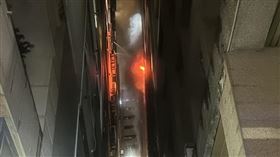 高雄,高雄市,前鎮區,火警,大樓,住戶,感情,糾紛,離家,火災,縱火,公共危險（圖／翻攝畫面）