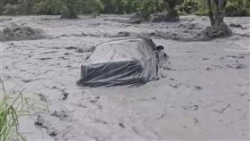 鳳凰颱風,花蓮,馬太鞍溪,暴漲,明利村,泥流。（圖／翻攝畫面）