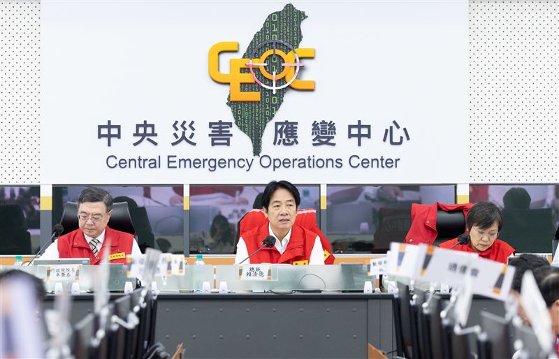 鳳凰颱風來襲，總統賴清德視察中央災害應變中心，了解中央地方防颱整備情形（圖／總統府提供）