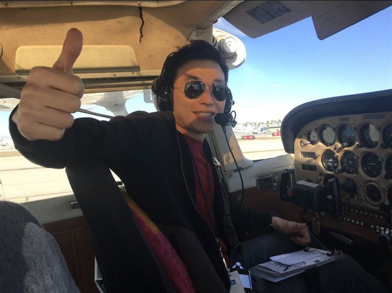 三立新聞主播黃家緯對颱風天上班特別有感。（圖／三立提供）