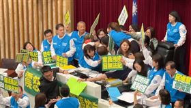 衝突,高雄市議會,主席台,康裕成,陳其邁