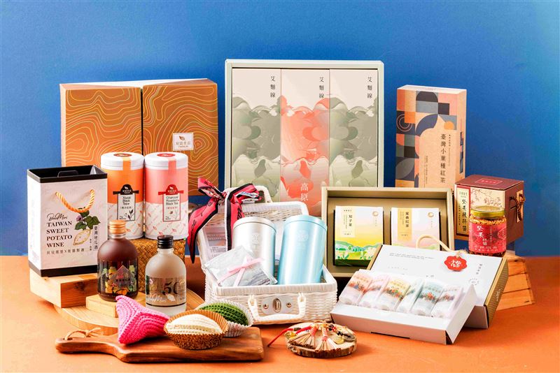 天光威購節開跑之際，經評選出的「2025桃園客家十大精品」也正式亮相。（圖／活動單位提供）