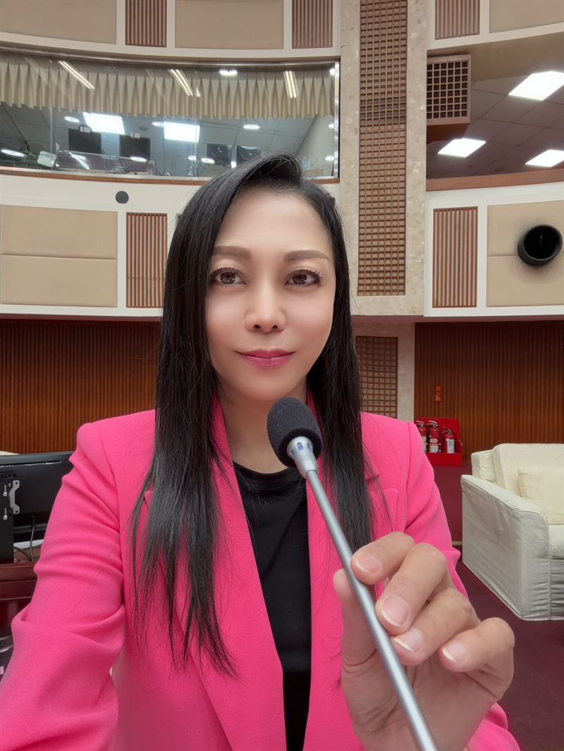 北市議員闕枚莎建議，將私立幼兒園教師納入教師節禮金獎勵範圍，同時推動建置教師專業發展空間2.0、提高獎勵金補助人數及擴大敬師月優惠項目等措施。（圖／闕枚莎提供）