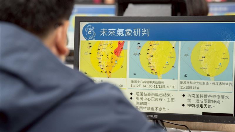 求帥校長放假信件曝　饒慶鈴臉書被洗版