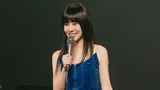 白安經歷社會磨難　出道13年自招被開發