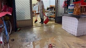 鳳凰颱風,宜蘭,蘇澳,南方澳,淹水,土石流.池碧宮。（圖／翻攝畫面）