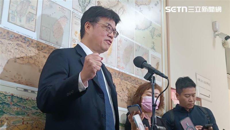 中共揚言全球抓捕沈伯洋　陸委會曝目的