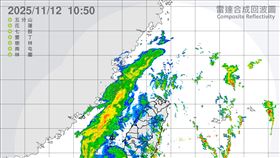 氣象署在今（12）天10:45發布豪雨特報。(圖/翻攝自氣象署)
