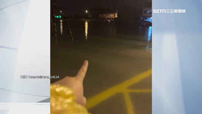 羅東路面宛如一片汪洋。（圖／翻攝自Threads @nms_14134）