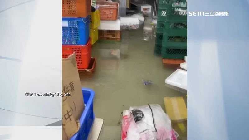 宜蘭羅東災情慘重，東西都泡在水中。（圖／翻攝自Threads @pinky_644）