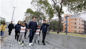兌現高虹安市長建置通學步道承諾！邱臣遠代理市長：打造安心通學路。（圖／新竹市政府提供）