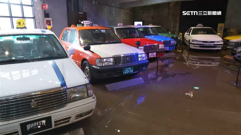 宜蘭蘇澳的計程車博物館也受到淹水衝擊