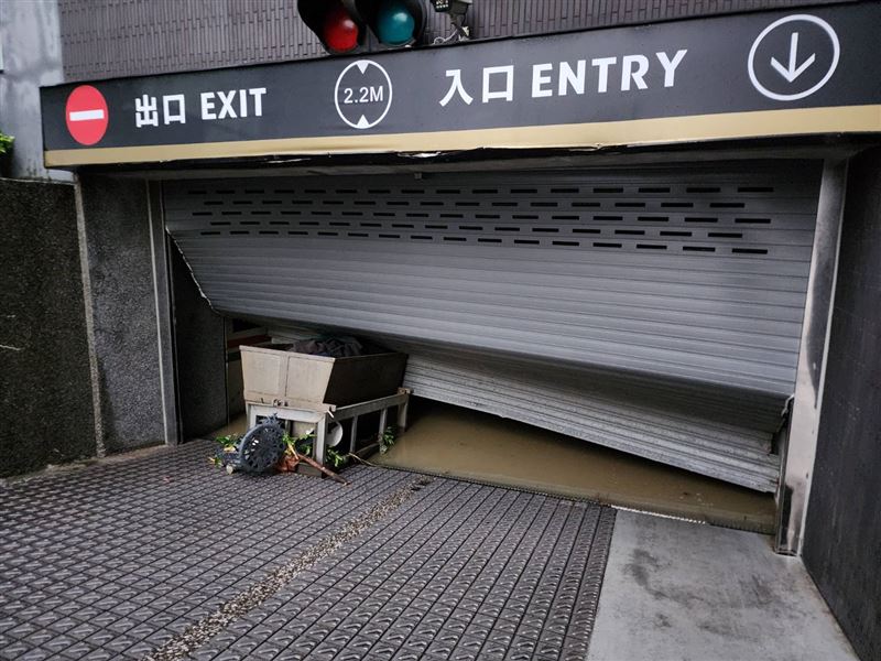 消基會陳雅萍秘書長強調，若旅客反映想開車離開而遭飯店阻止，這樣的「管理行為」就成為法院判定有無過失的重要關鍵。「防水閘門何時關、是否封閉出口、旅客能否安全離開」等細節，都會被視為業者有無疏失的依據。（圖／煙波集團提供）