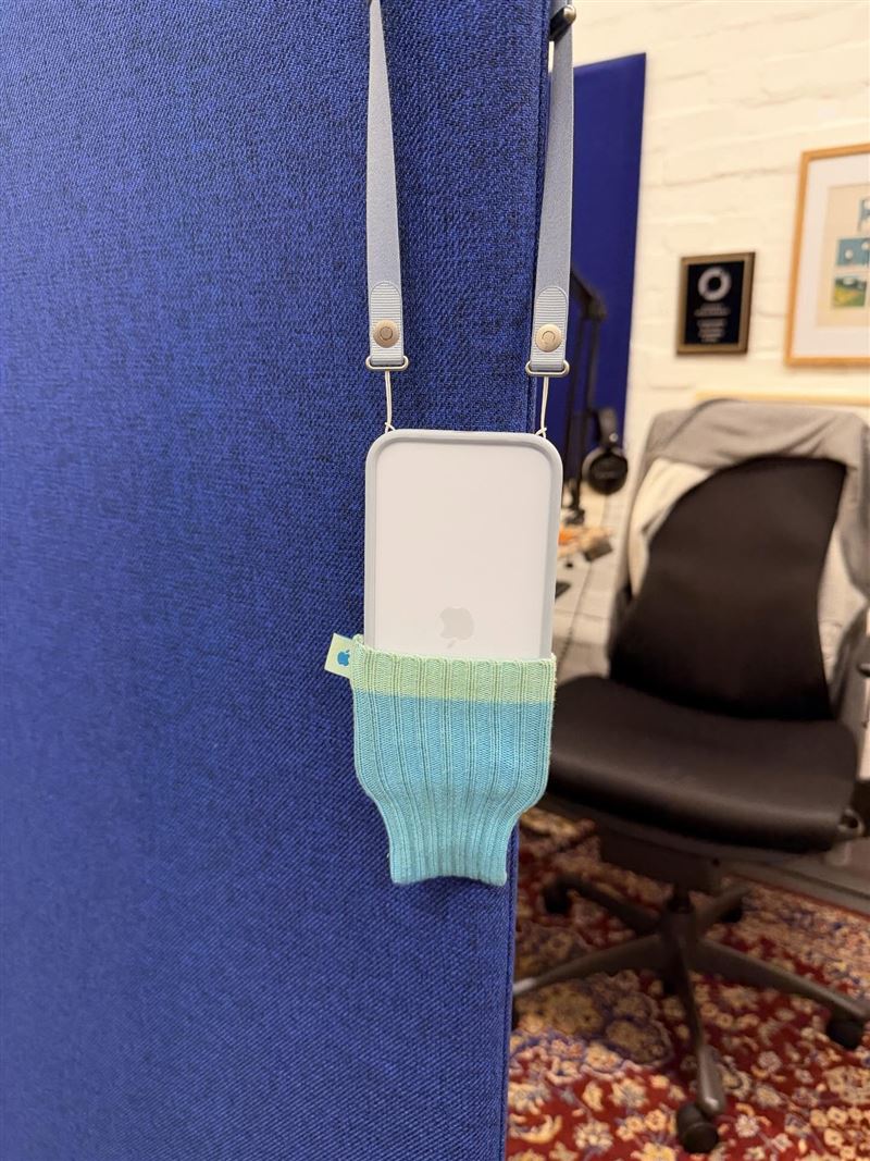 果粉分享蘋果的另外一個有趣產品「iPod Socks」。（圖／翻攝自Threads @imyke）